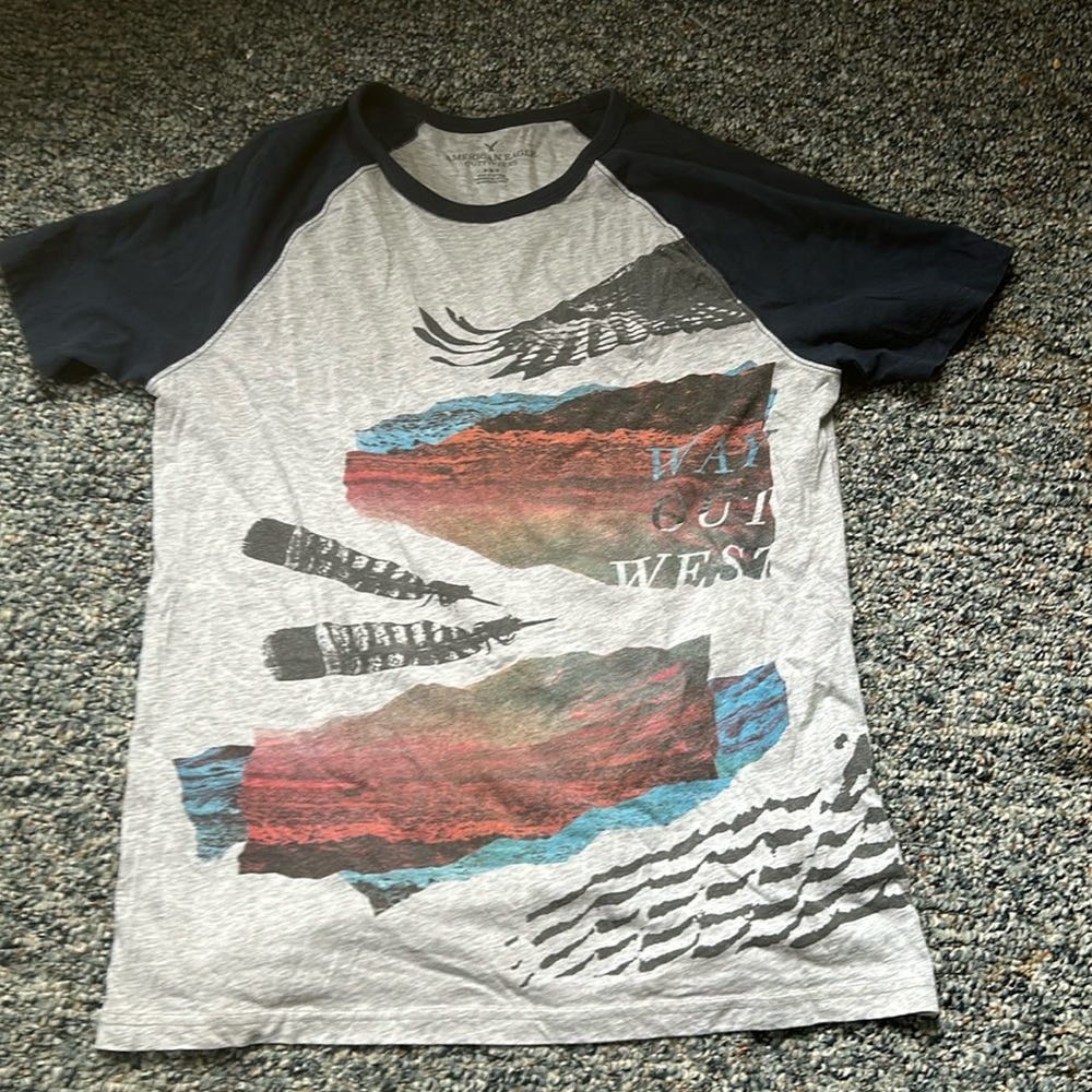 Men’s T-shirt by American Eagke - Picture 1 of 4